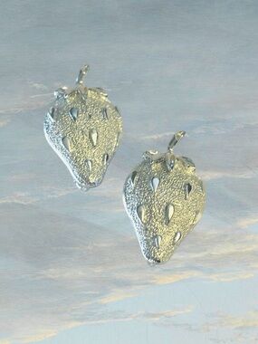 Silver-Tone Strawberry Petite Clip-on Earrings